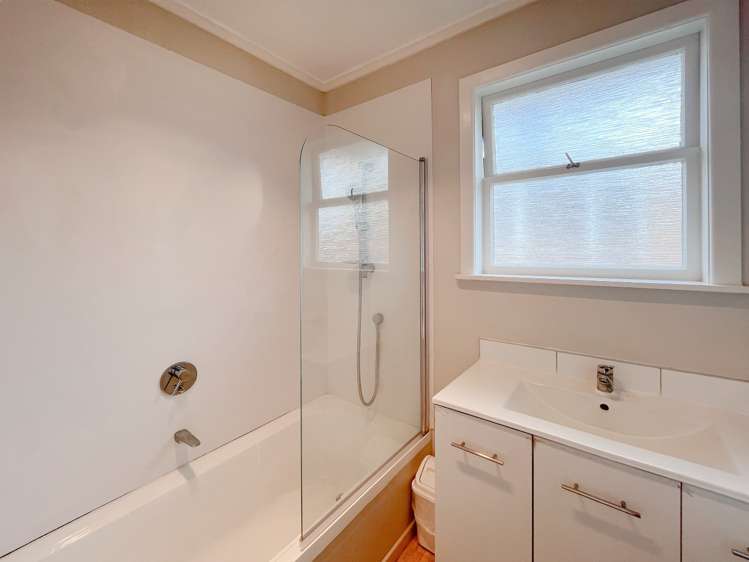 7 Lynette Place Mangere_12