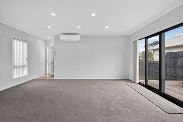 8A Awamutu Grove Waiwhetu_4