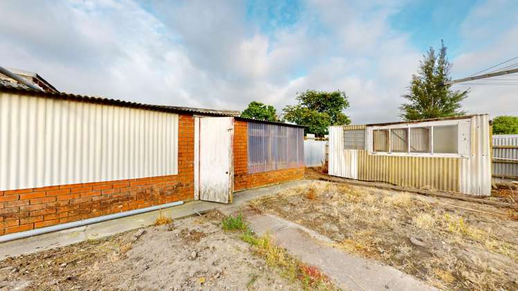 11 Reddecliffe Crescent Hampstead_18