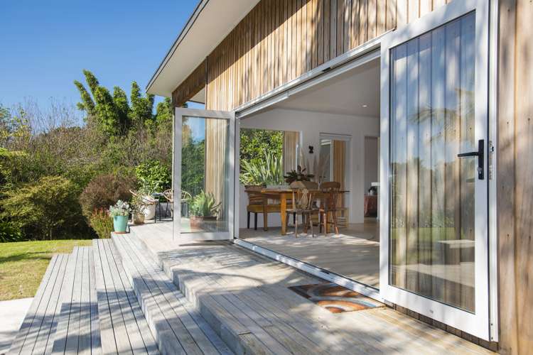 61 Lloyd George Road Wainui_1