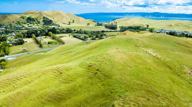 698 Wainui Road Wainui_24