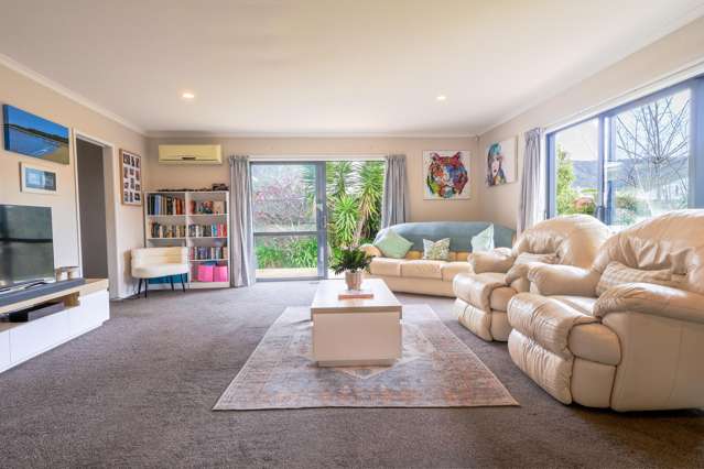 1A Peel Place Wainuiomata_2