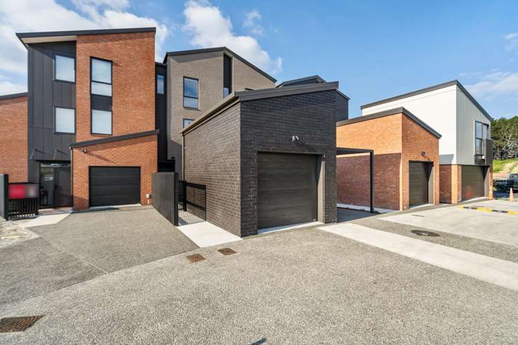 4/17 Clearwater Street_0