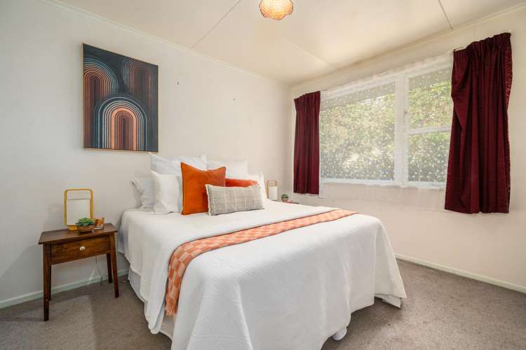 6 Young Grove Stokes Valley_7