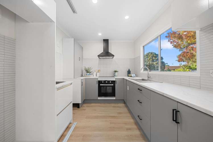 16 Katrina Place Massey_3