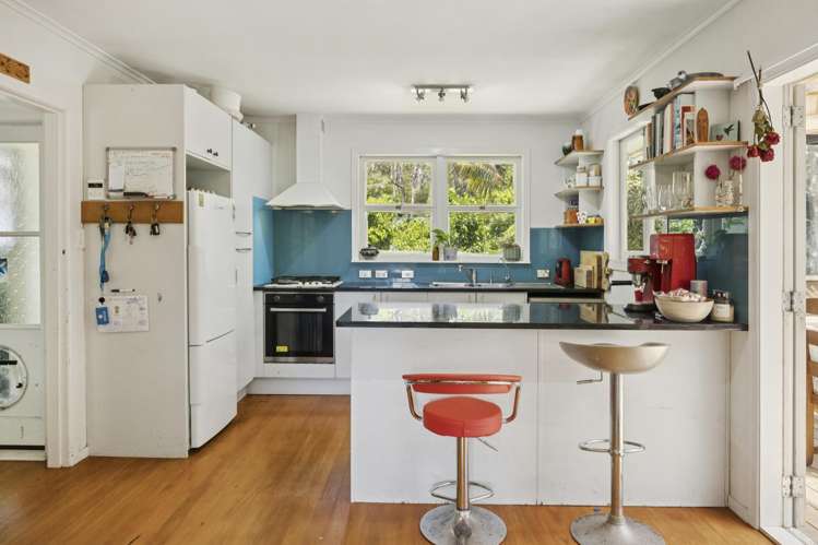 16 Mariana Place Glen Eden_6