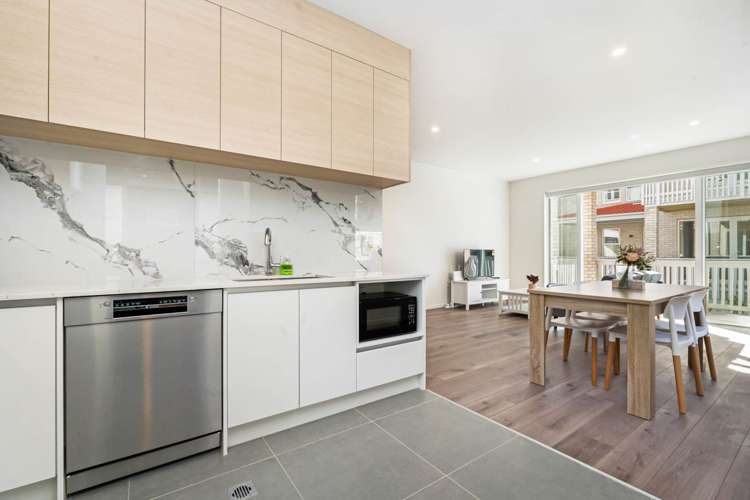 1803 Great North Road Avondale_12