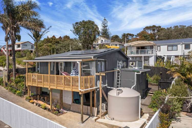 6 Doyly Drive Stanmore Bay_13