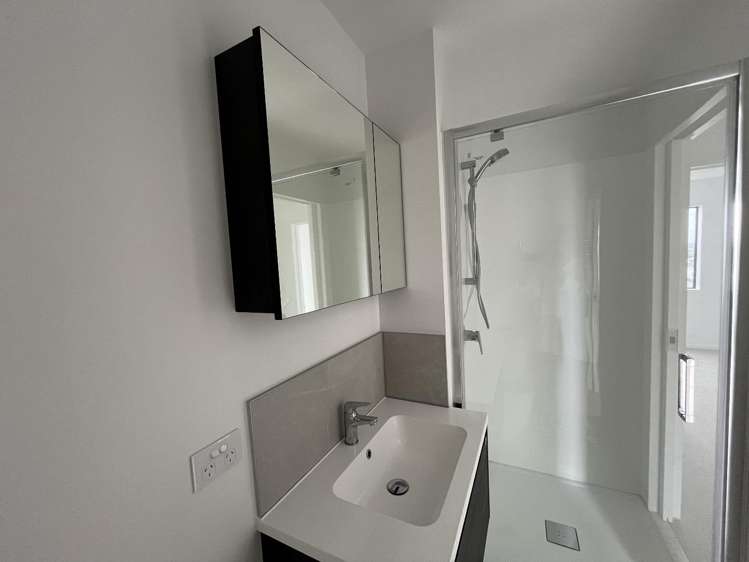 10/11 Ryburn Road 1816_5