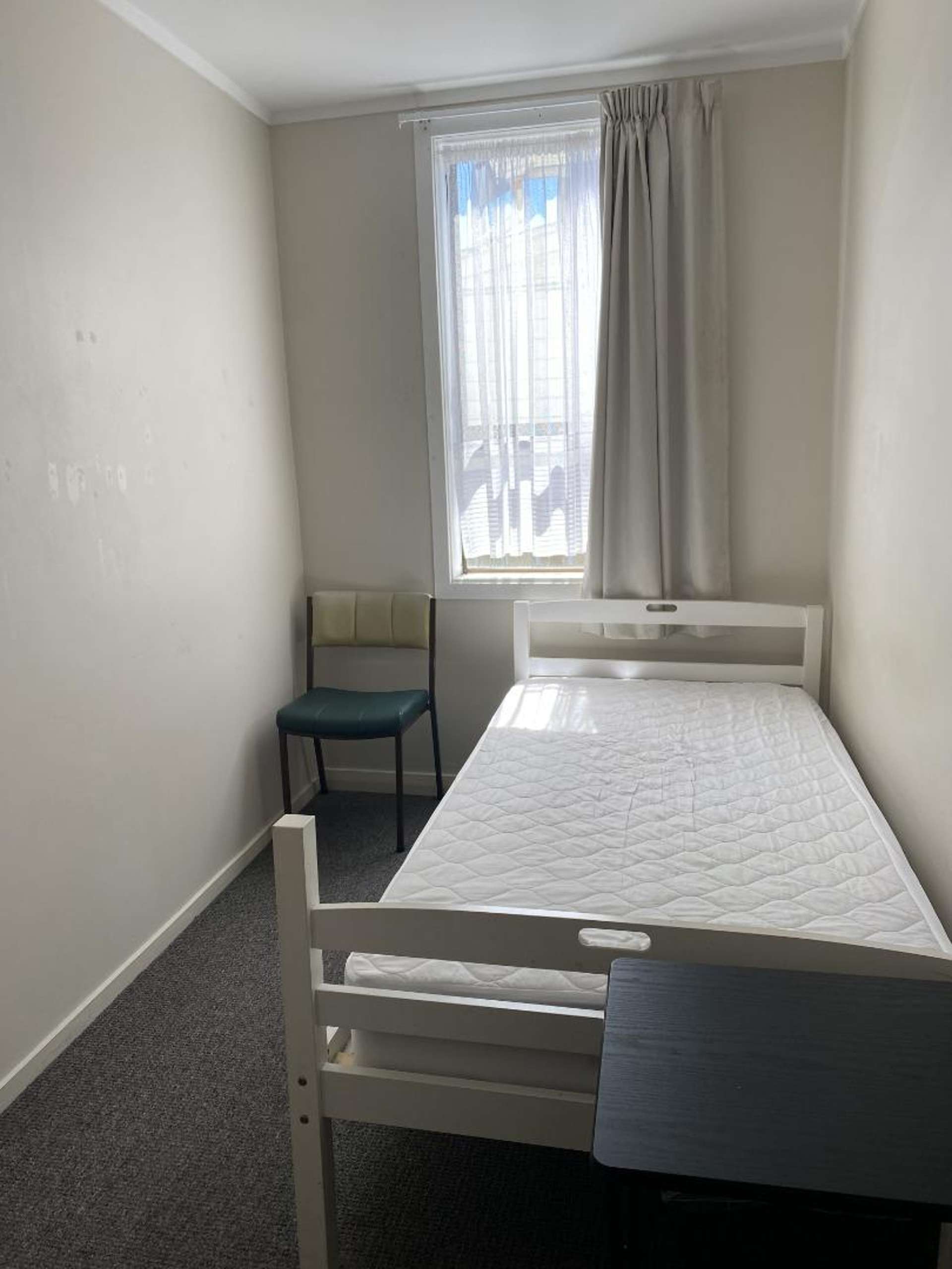 Room 10/35 Bay Street 1336_0