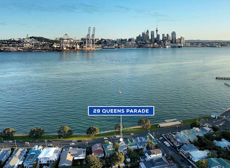 29 Queens Parade Devonport_1