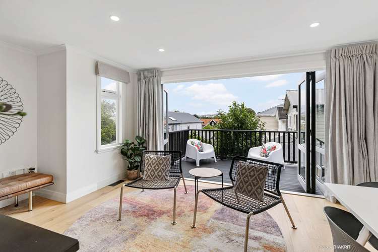 85 Grant Road Thorndon_6