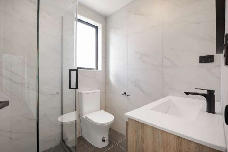 16 Whare Kauri Road Papakura_7