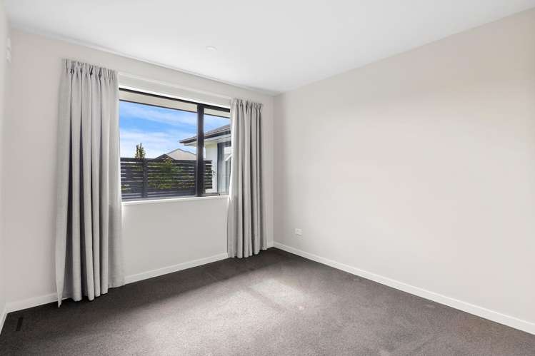 8 Oakleigh Street Woodend_5