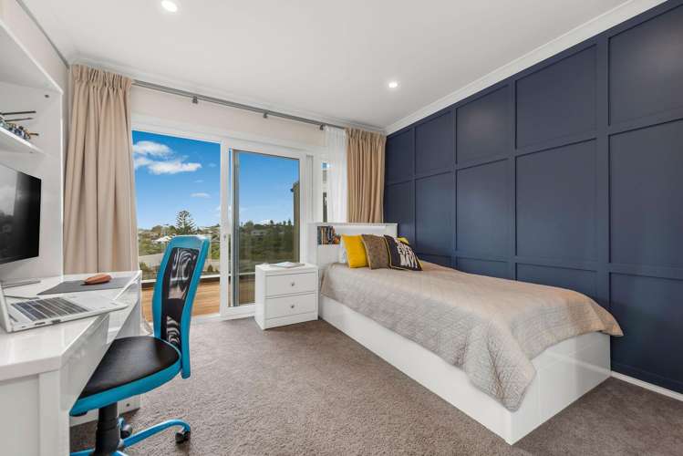 10 Charles Dickens Drive Mellons Bay_19