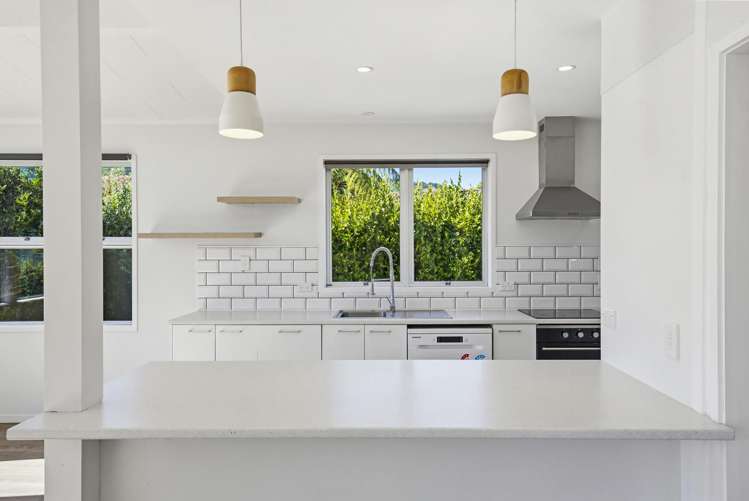 32 Sylvan Avenue Waikanae_16