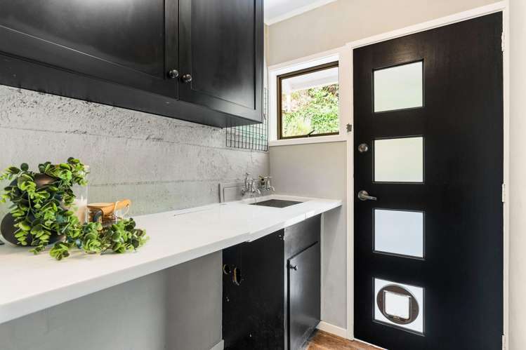 990 East Coast Road Torbay_10