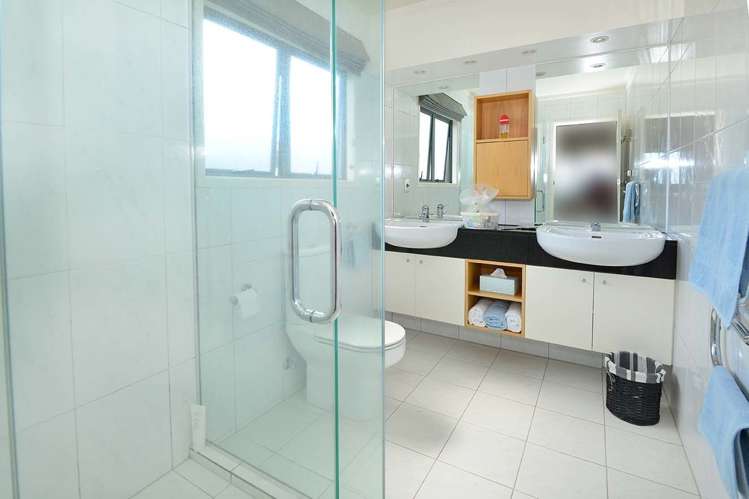 221 Alec Craig Way Gulf Harbour_13