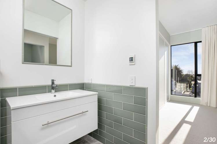 2/30 Otley Street Christchurch Central_8