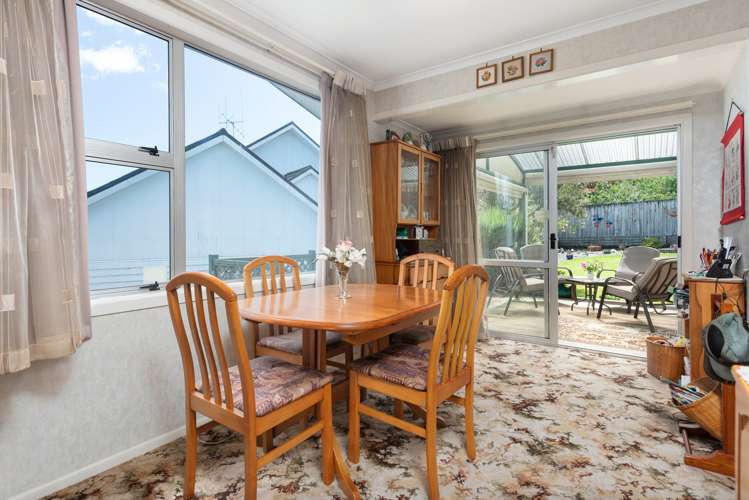 4 Jonathon Street Brookfield_5