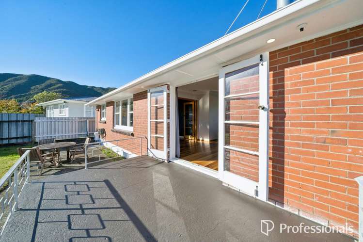 38 Russell Road Wainuiomata_20