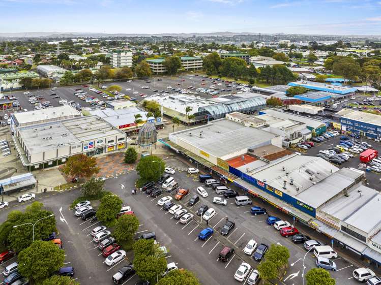 14 Fair Mall Otara_18