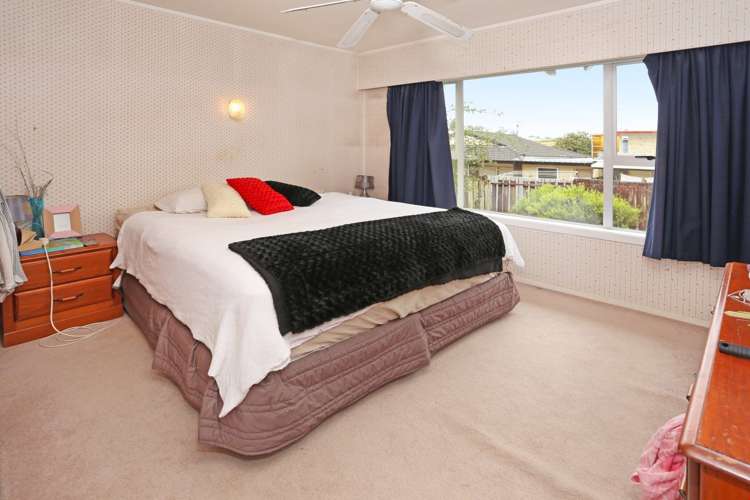 40 Matuhi Rise Henderson_11