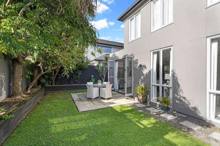 34 Queen Mary Avenue Epsom_8