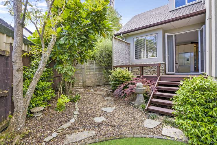 25 Anaheim Boulevard Shamrock Park_12