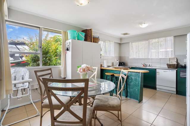 75 Gossamer Drive Pakuranga Heights_3