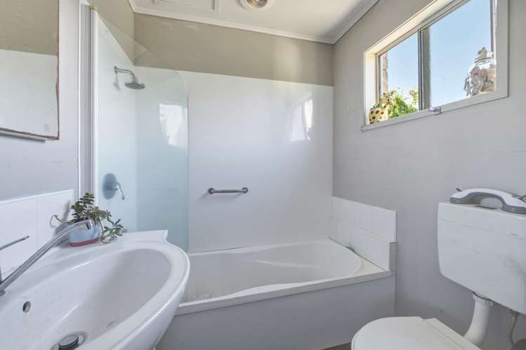 54A Mount View Drive Mangakakahi_9