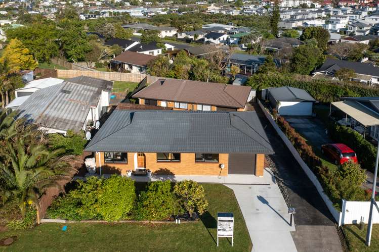 1/30 Fairway Avenue Red Beach_7