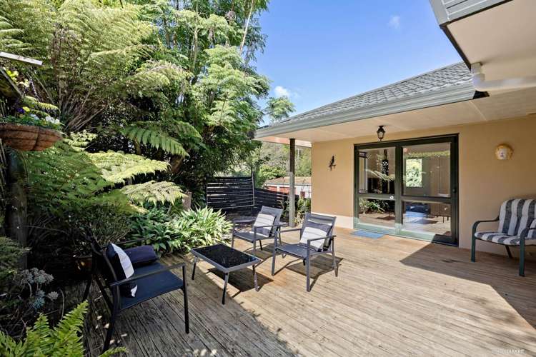 1a Derwent Crescent Titirangi_11