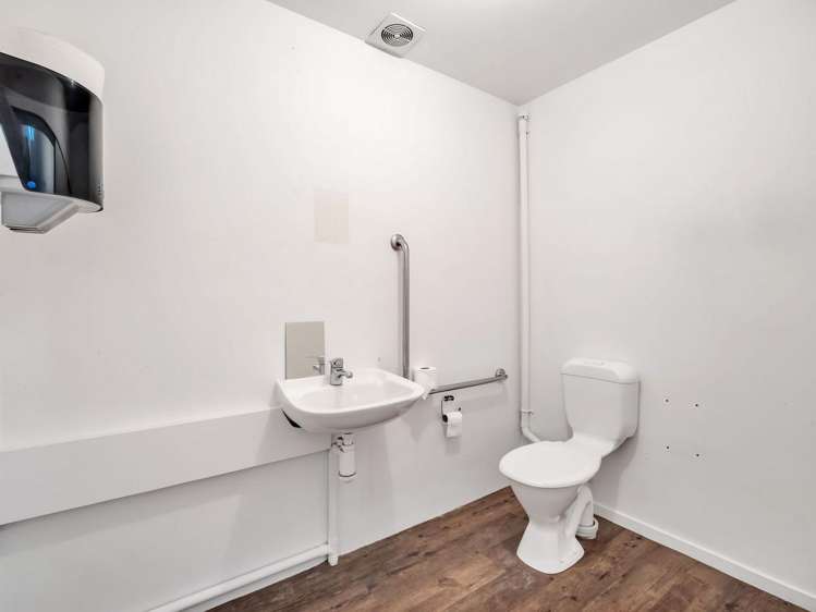 2/8 Homersham Place Burnside_6