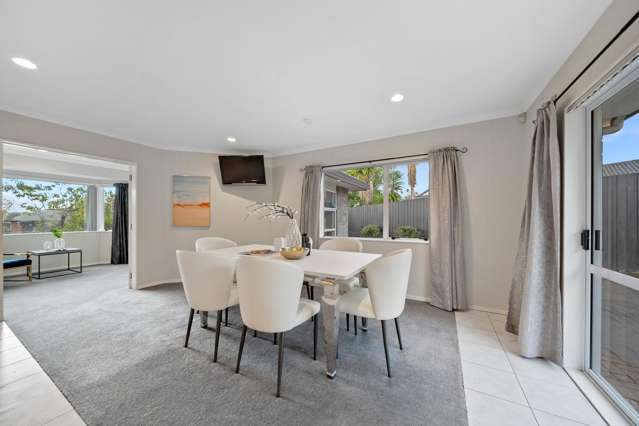 11 Flora Place Wattle Downs_4