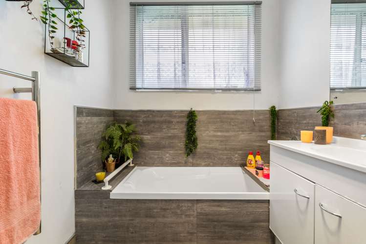 38 Morewa Place Takanini_12