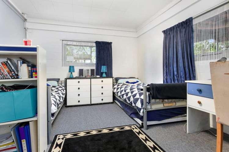 6a Easter Parade Glen Eden_15