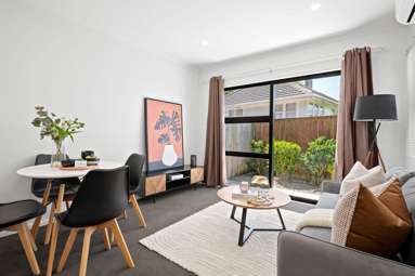 2/19 Dowding Street_1