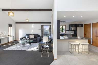 176 Rocking Horse Road_3