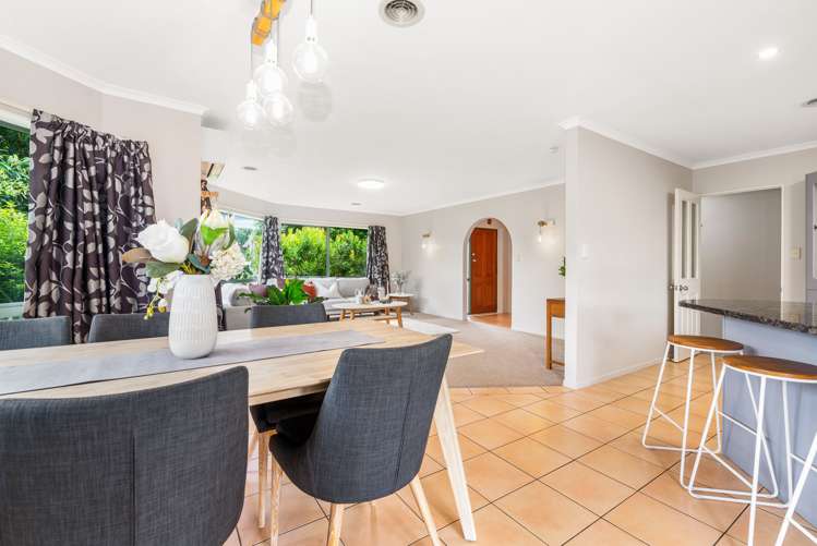 59 Basley Road Owhata_6