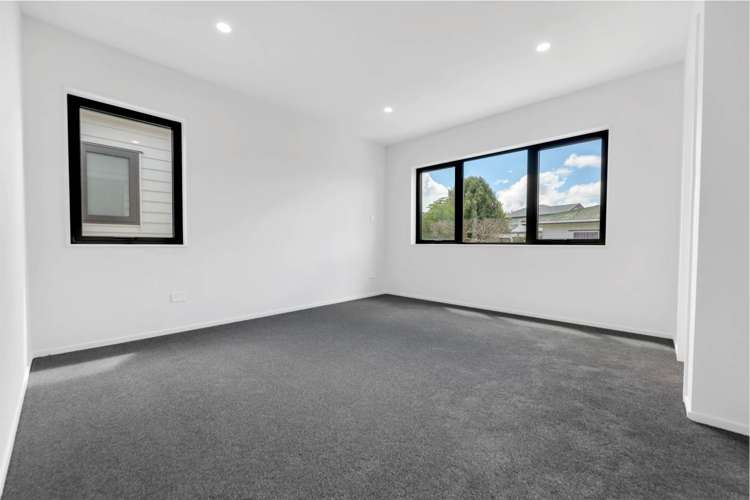 2/7 Edgar Pearce Place Howick_12