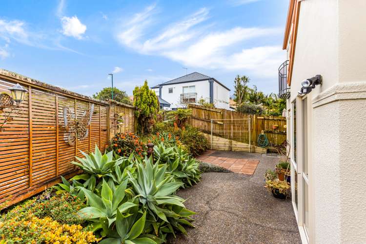 2 Chettle Court New Lynn_27