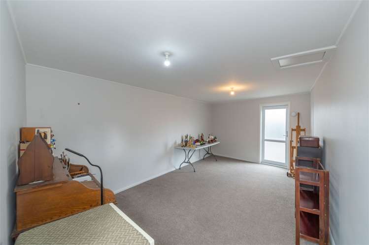 35 Prestons Road Redwood_13