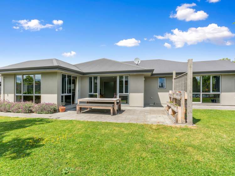 6 Avening Close Blenheim Central_14