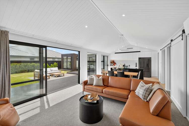 85 Oaks Drive Lincoln_7