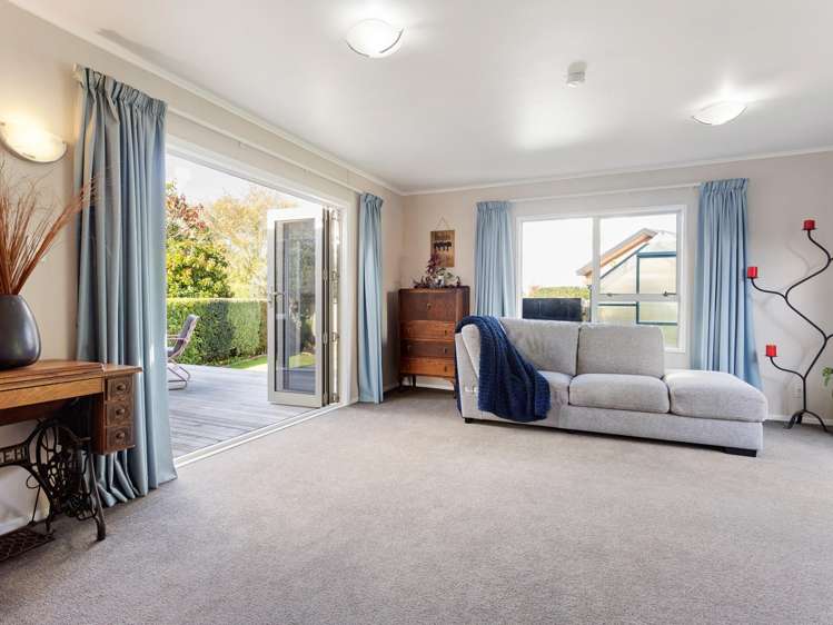 8 Magenta Place Dinsdale_10