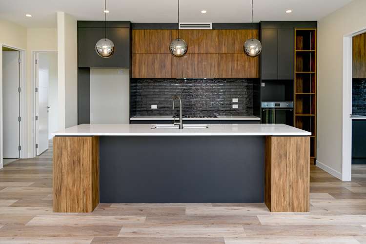 2 Wheki Place Swanson_18