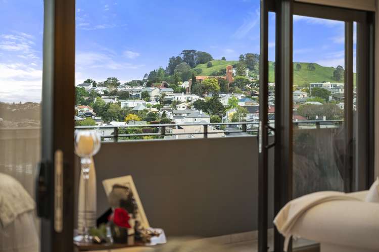 8c/36 James Cook Crescent Remuera_13