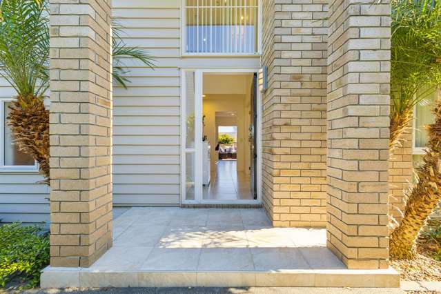 8 Viera Drive Flat Bush_4
