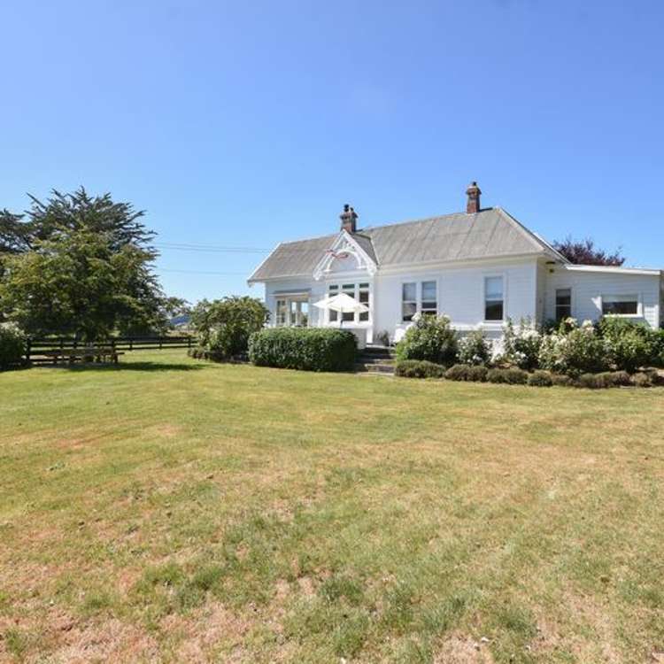 1215 Centre Road Henley_23